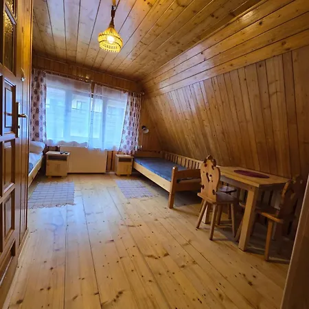 Pod Jesionami Rum i privatbostad *