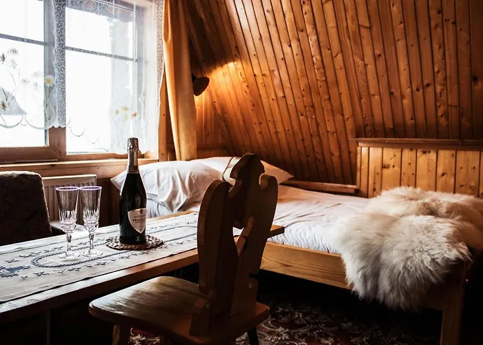 Pod Jesionami Homestay *